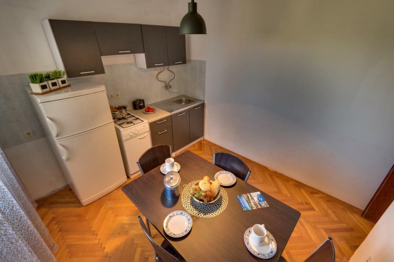 Cozy Apartment Stana In Grebastica Шибеник Экстерьер фото